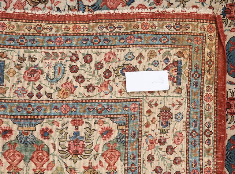 SEMI-ANTIQUE QUM. 315 x 218 cm.