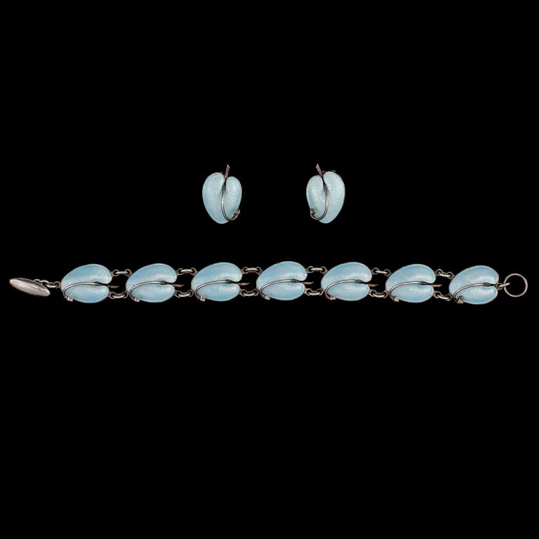 ARMLÄNK SAMT ÖRHÄNGEN, sterlingsilver samt emalj, Volmer Bahner, Danmark, 1900-talets andra hälft. Vikt 30 g.