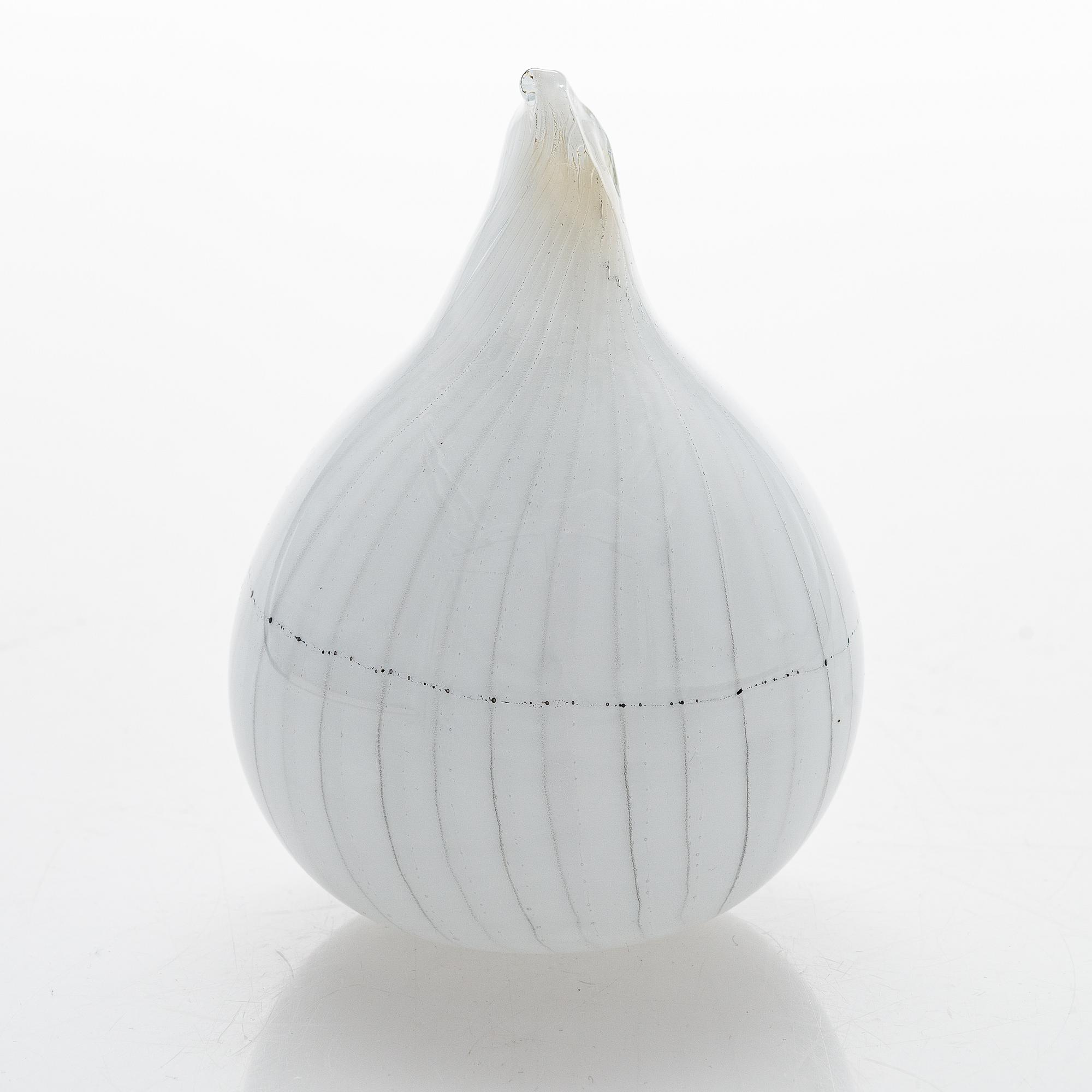 Oiva Toikka, glasskulptur, signerad O. Toikka Nuutajärvi.