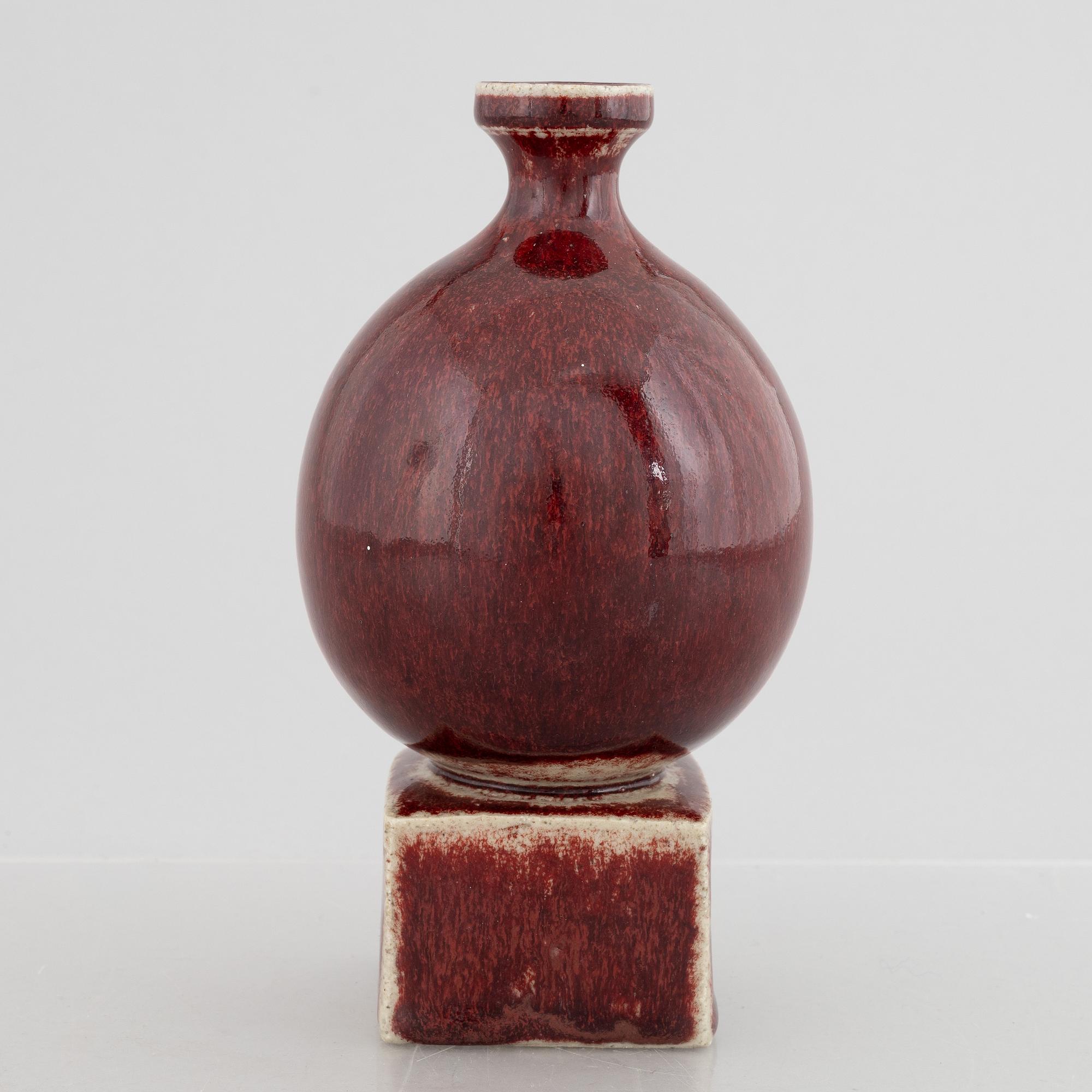 Sven Wejsfelt, a stoneware vase, Gustavsberg Studio 1972.