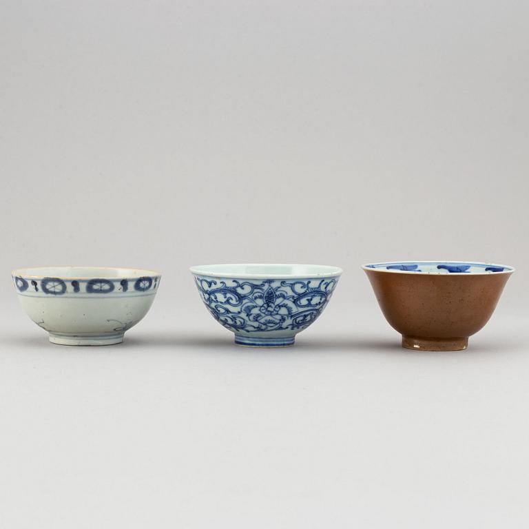 A group of 13 (11+2) blue and white bowls and dishes, Ming, Qing and, Japan, also  20th century.