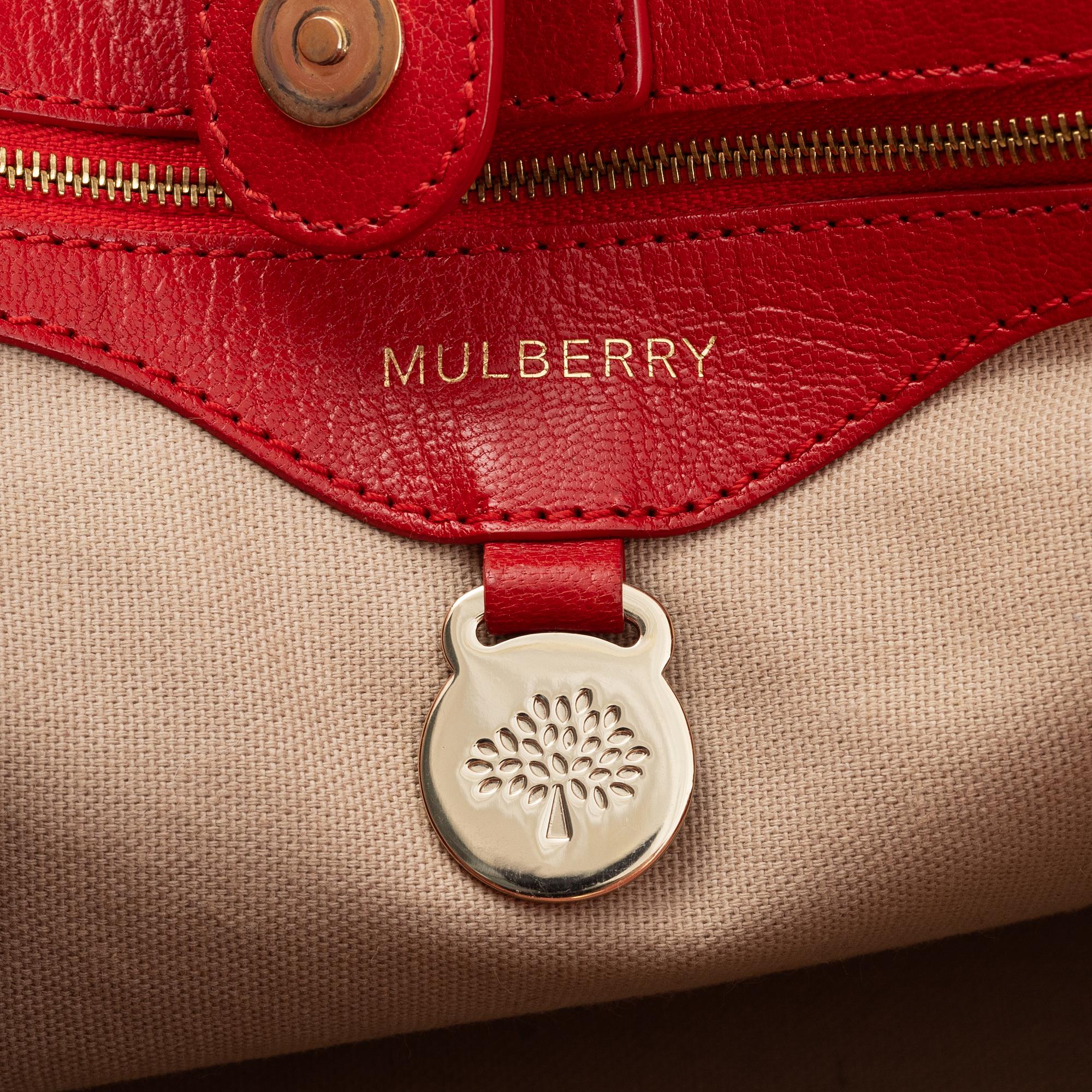 Mulberry, a 'Bayswater Double Zip' handbag.