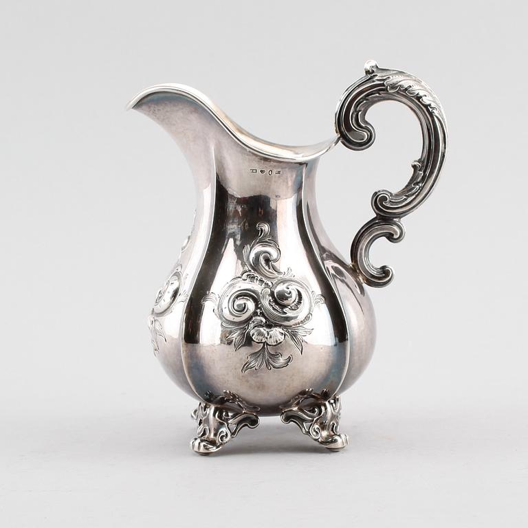 KANNA, silver, svenska stämplar, 1800-tal. Vikt ca 302 gram.