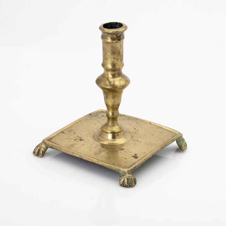Ljusstake, mässing, barock, omkring år 1700.