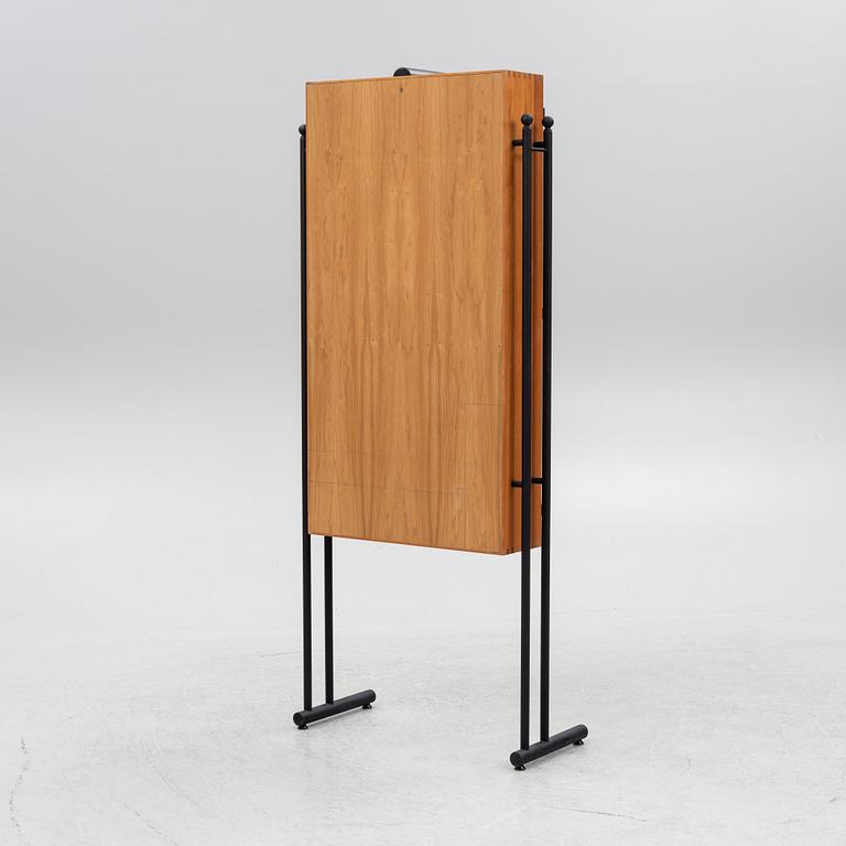 Herrgarderob, Akuma, Hadsten Träindustri, Danmark, 1900-talets andra hälft.