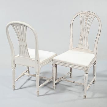 MATSALSMÖBLEMANG, 9 delar, gustaviansk stil, 1900-talets andra hälft.