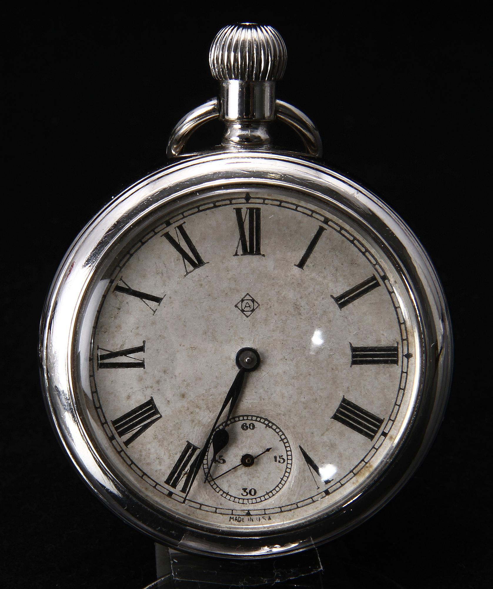 FICKUR, 4 st, bl a Omega samt Lucerne, 1900-tal.