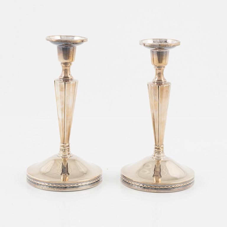 Eric Löfman, ljusstakar, ett par, silver, MGAB, Uppsala, 1976.