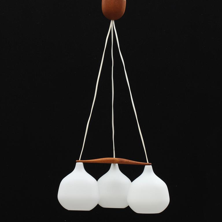 TAKLAMPA, Luxus, 1900-talets mitt. H ca 80.