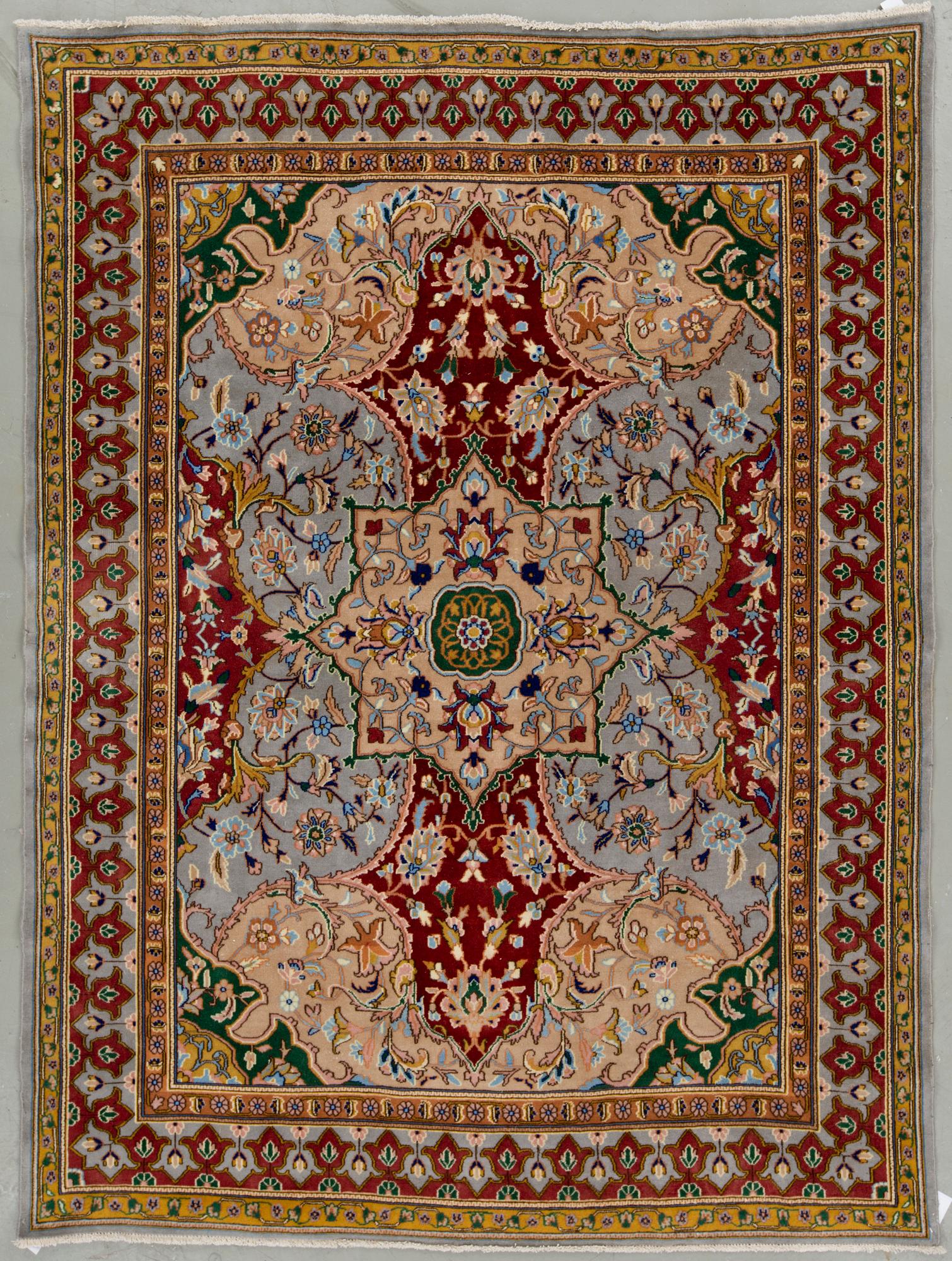 MATTA, orientalisk. Ca 247x184 cm.