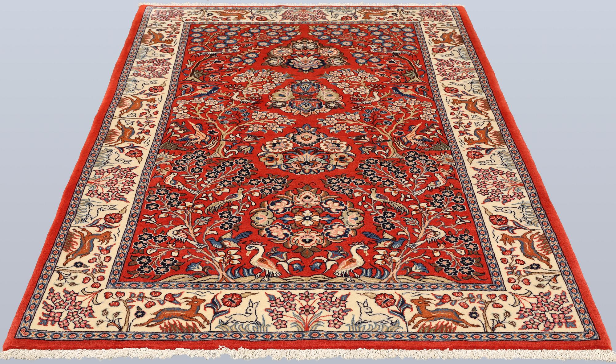 A Sarouk rug, approx. 212 x 140 cm.