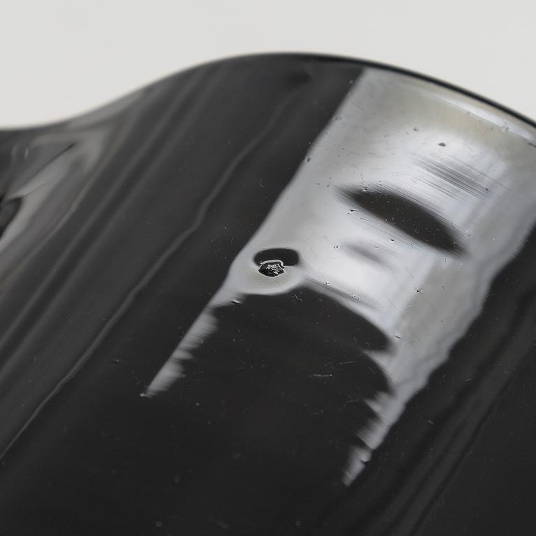 Nanny Still, A set of five mid 20th century service parts, "Black and White" for Riihimäki Glassworks.