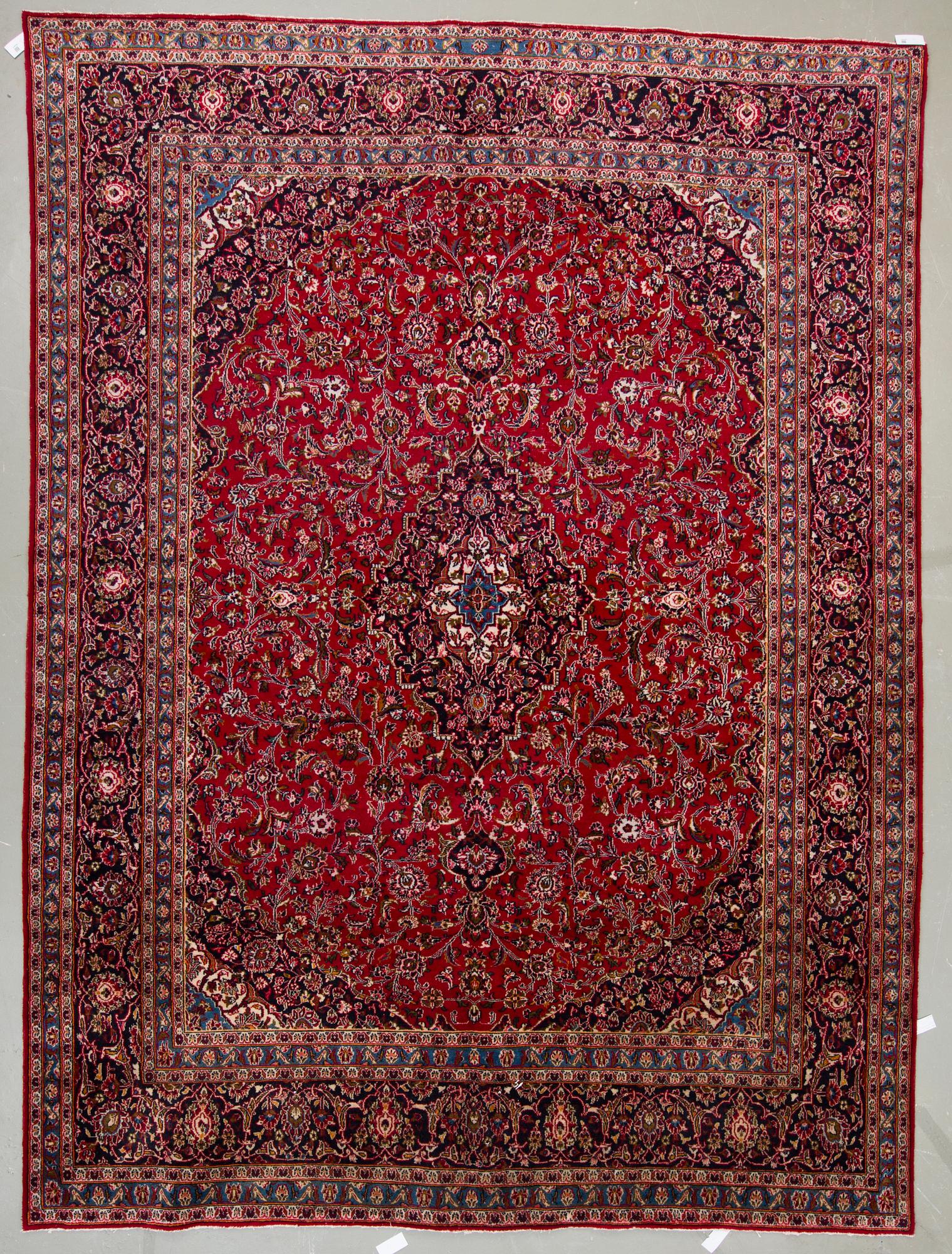 MATTA, sannolikt Keshan. Ca 390x285 cm.