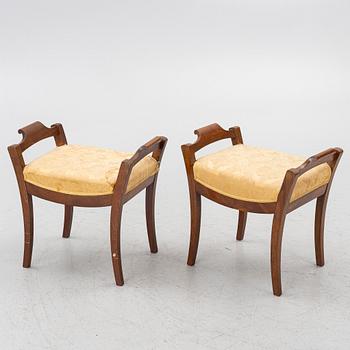 Karstolar, ett par, samt banketter, ett par, Karl Johan, 1800-talets första hälft.