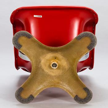 YRJÖ KUKKAPURO, nojatuoli ja rahi, "Karuselli" Haimi, 1970-luku.