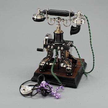 BORDSTELEFON, jubileumsmodell efter "Taxen", LM Ericsson, 1900-talets senare del.