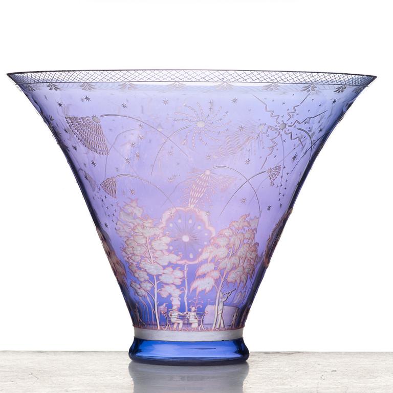Edward Hald, an engraved glass bowl "Fireworks", Orrefors, Sweden 1945.