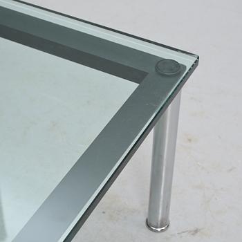 SOFFBORD, "LC 10", Le Corbusier, Cassina, Italien, modellen formgiven 1928.