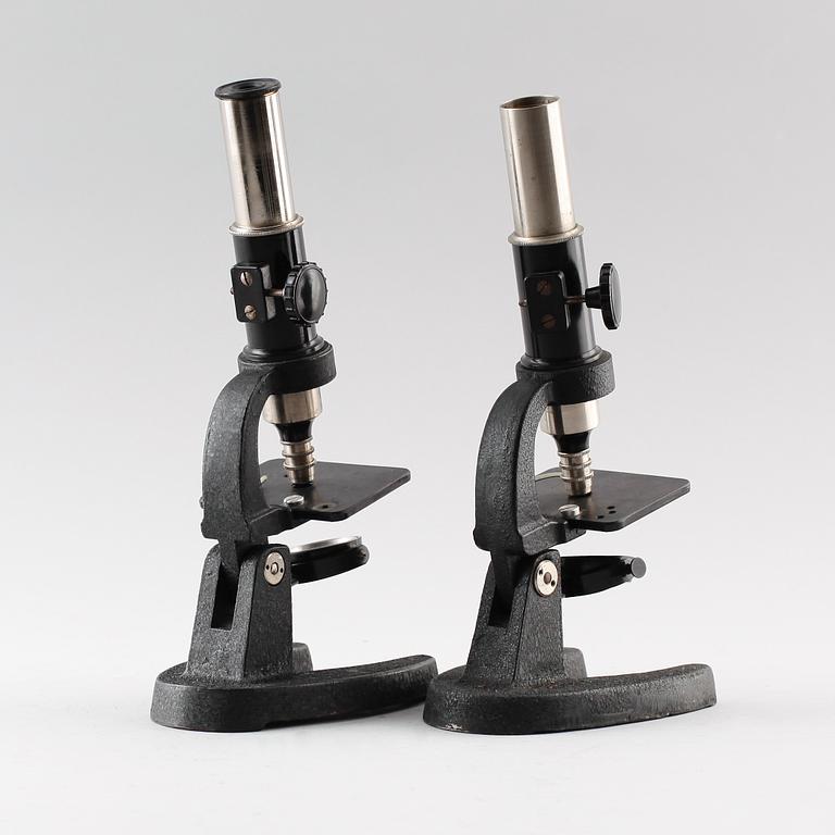 MICROSKOP, 2 st, 1900-talets första hälft.