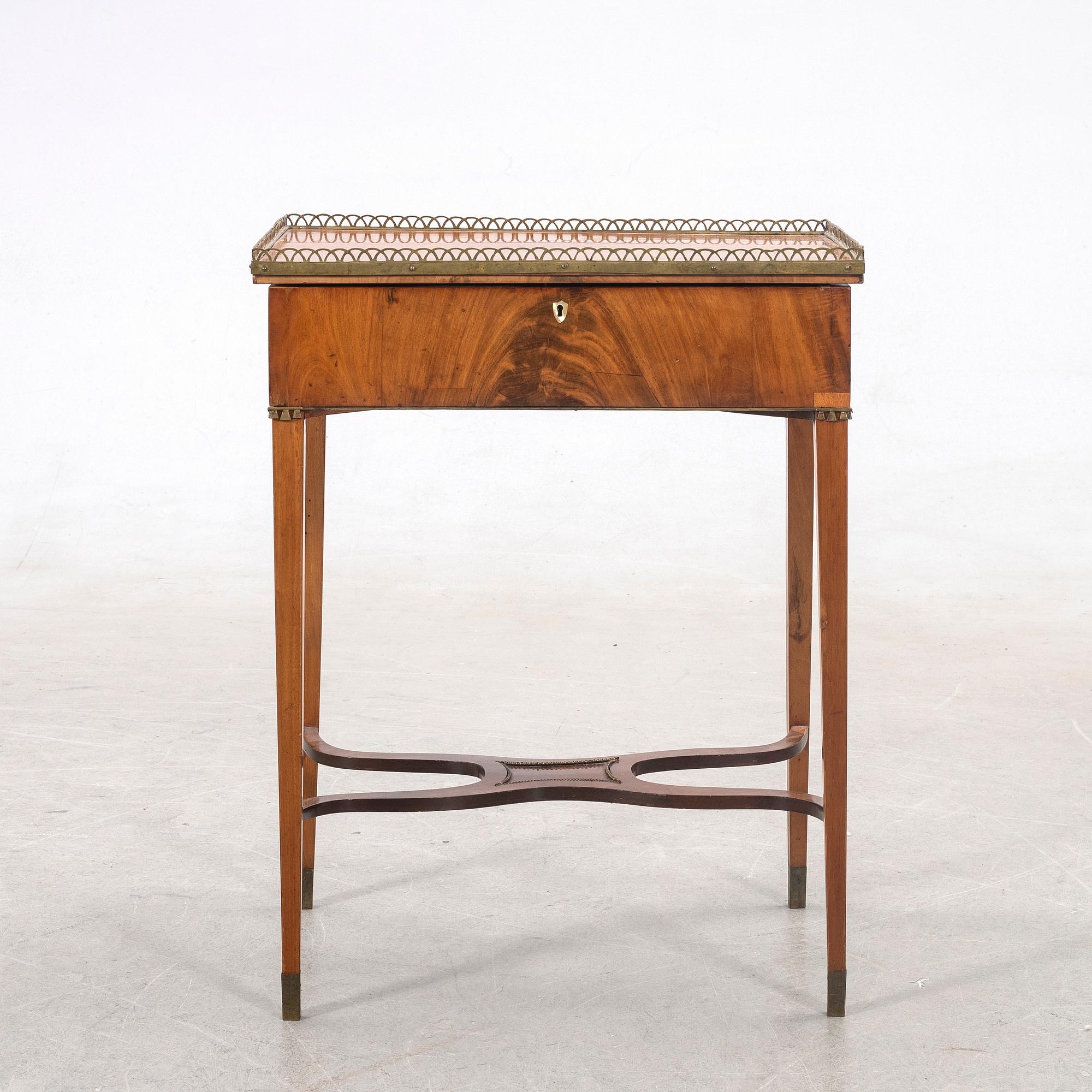 Work table, late Gustavian, 18th century.