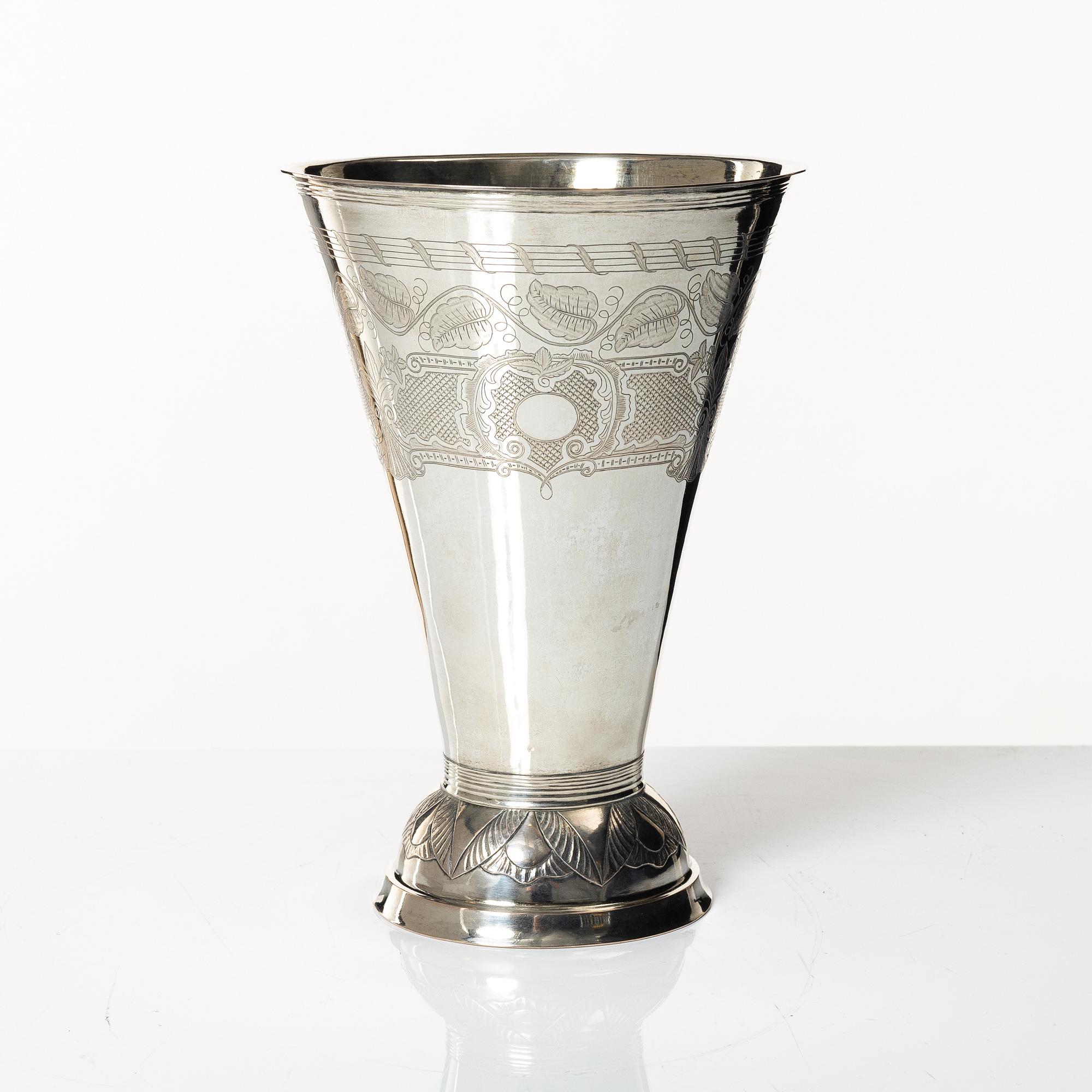 Bägare, silver, sannolikt Söderhamn, stämplad 1837 och 1838.