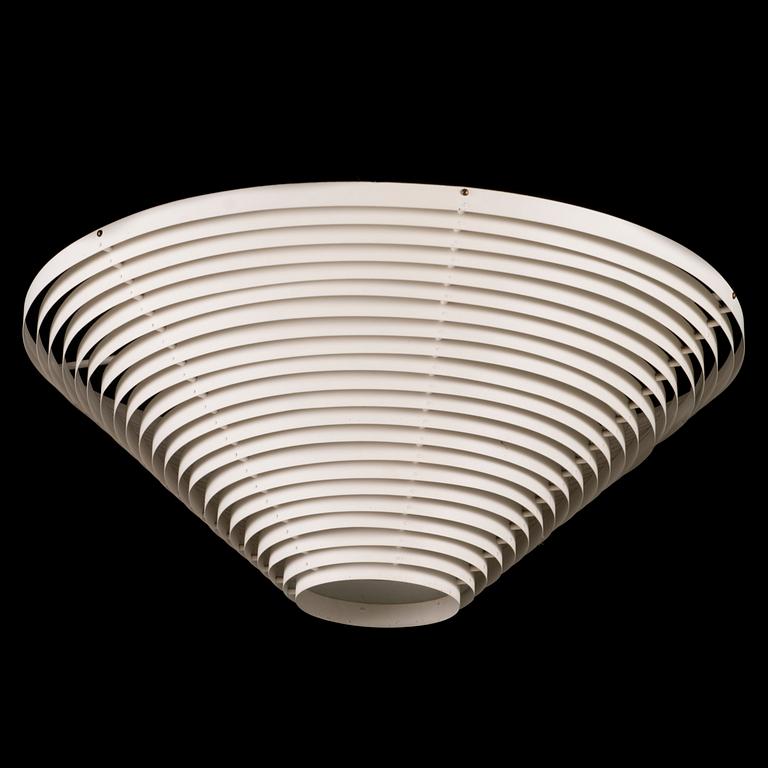 ALVAR AALTO, A 'A622B' ceiling light for Valaistustyö.