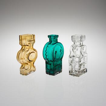 HELENA TYNELL, FLASKOR, 3 st samt VAS, glas, 1960-70-tal.