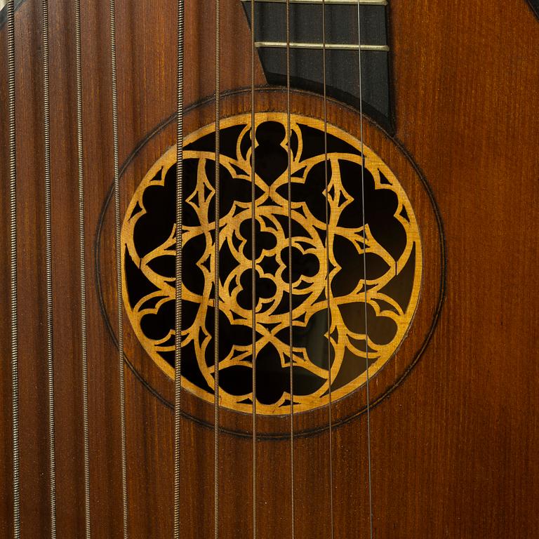 12-string lute, Alfred Brock, Stockholm, 1929.