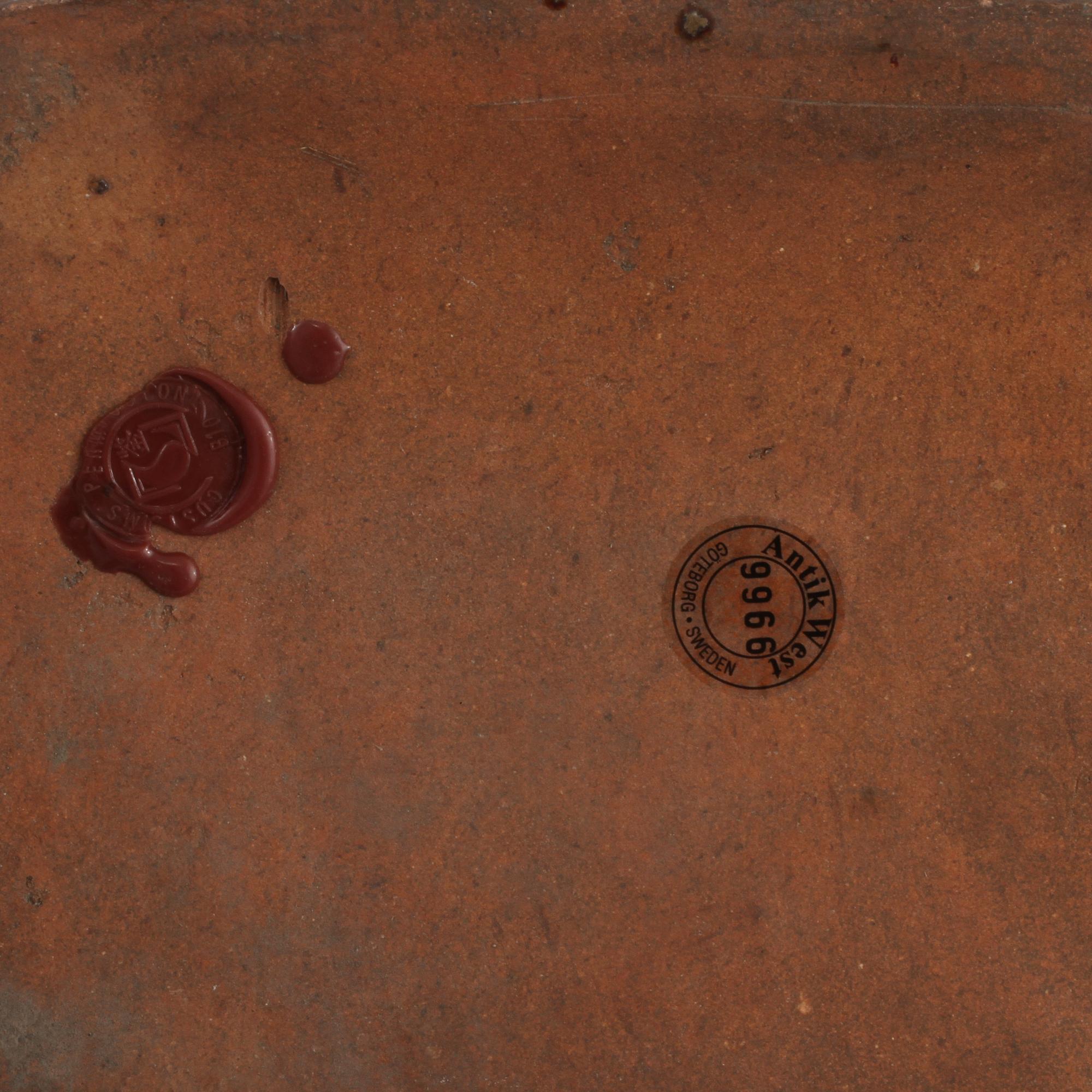 KRUS samt URIDOM, lergods, Kina, sekelskiftet 1900.