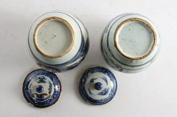 BOJANER, ett par, porslin, Kina, Qing-dynastin, 1800-tal.