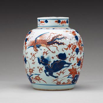 An imari jar with cover, Qing dynasty, Qianlong (1736-95).