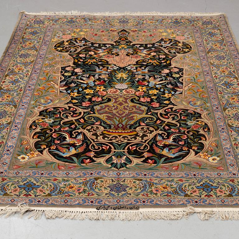 MATTA, Old Isfahan part silk, Nabawi, ca 240 x 160 cm.