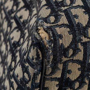 Christian Dior, a canvas 'Speedy' weekendbag and belt, size 85.