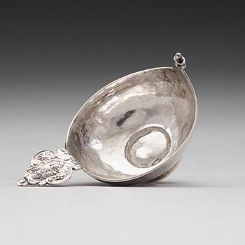 A 17 th century silver brandy-cup, unmaked.