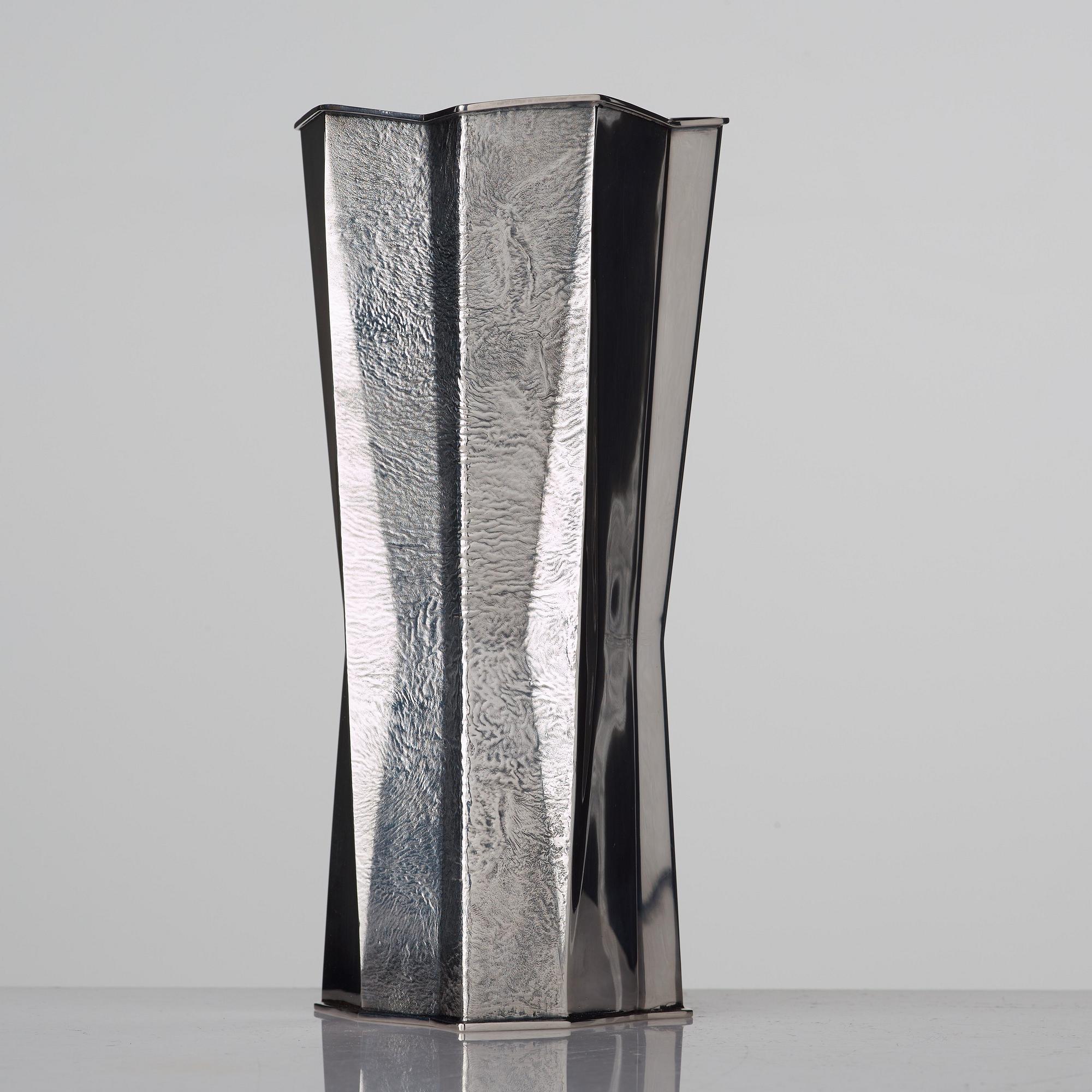 Tapio Wirkkala, A Tapio Wirkkala 830/1000 silver vase, Kultakeskus OY, Finland 1976.