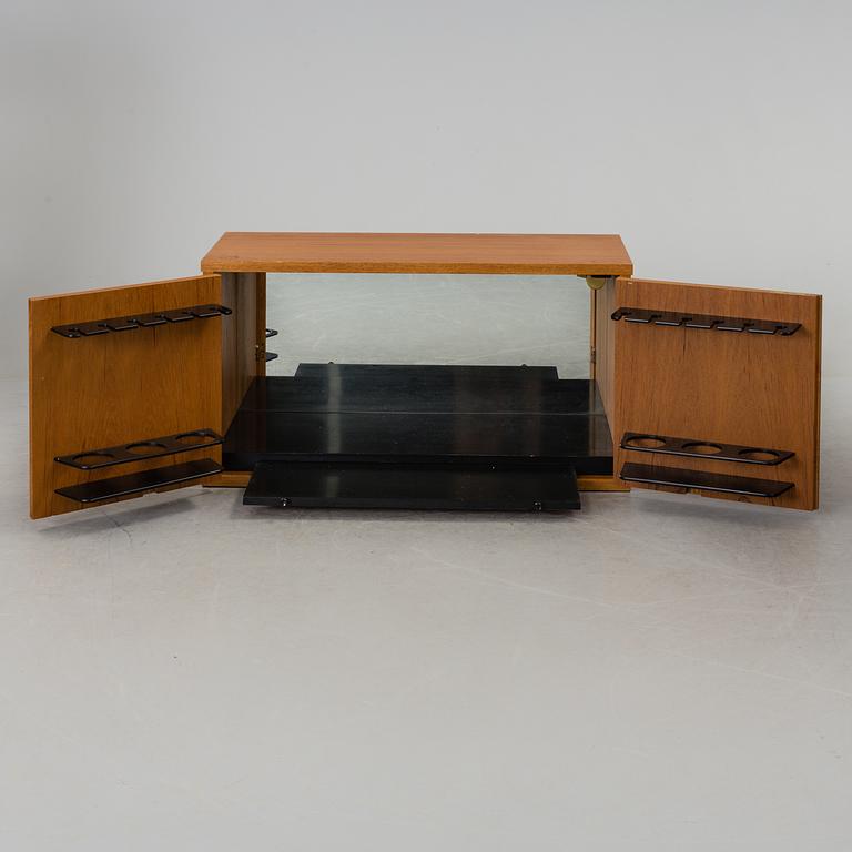A mid 20th century "Prydno" shelving system by Bröderna Gustafsson Möbelfabrik, Virserum.