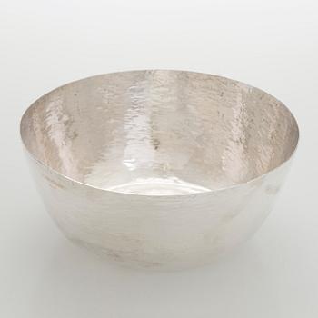 Tapio Wirkkala, malja, sterlinghopeaa, Kultakeskus, Hämeenlinna 1970.