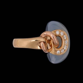 A Chimento ring with kalcedon and brilliant cut diamonds, tot. app. 0,30 ct.