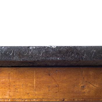 STENBORD. Skiva i Komstasten daterad 1854.