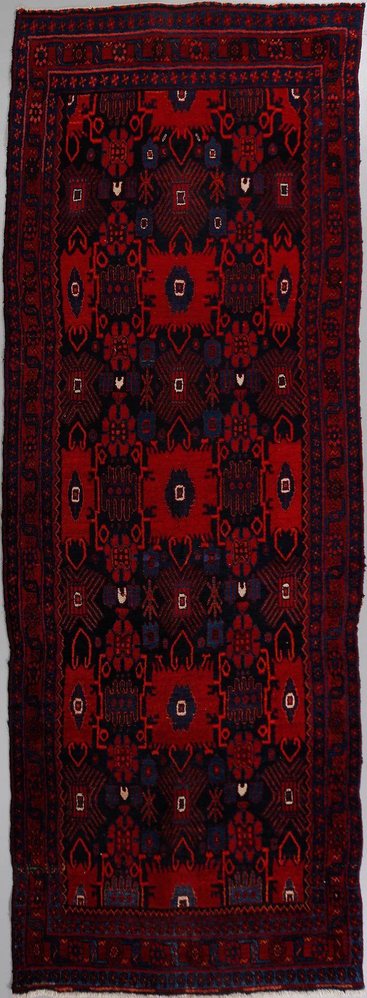 MATTA, orientalisk, sent 1900-tal, 365x130 cm.
