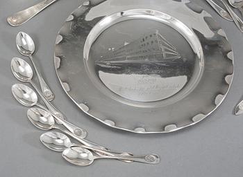 PARTI SILVER, 16 delar, mestadels Sverige, 1900-tal, vikt exklusive ljusstake 551 gram.