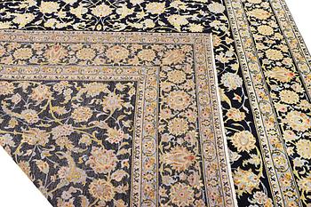 A Kashan carpet, c. 363 x 247 cm.