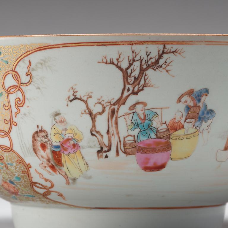 BÅLSKÅL, kompaniporslin. Qingdynastin, Qianlong (1736-95).