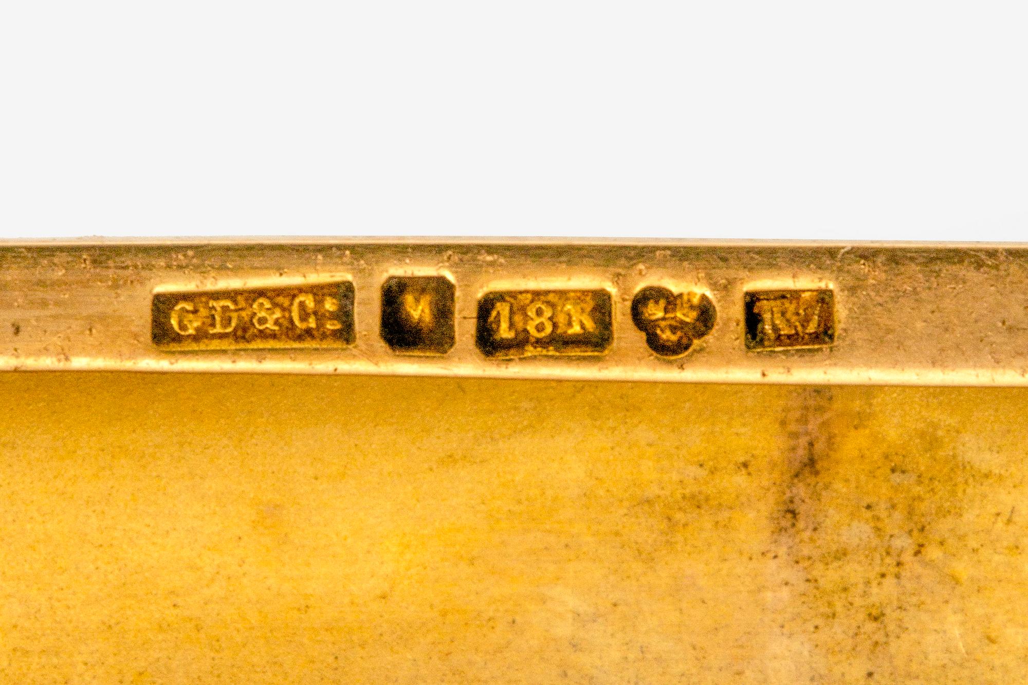 A 18 carat gold cigarette case from G Dahlgren & Co, Malmö 1912.