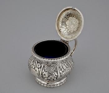 SENAPSKANNA, silver, London, England, 1825. Ca 197g, exkl insats.