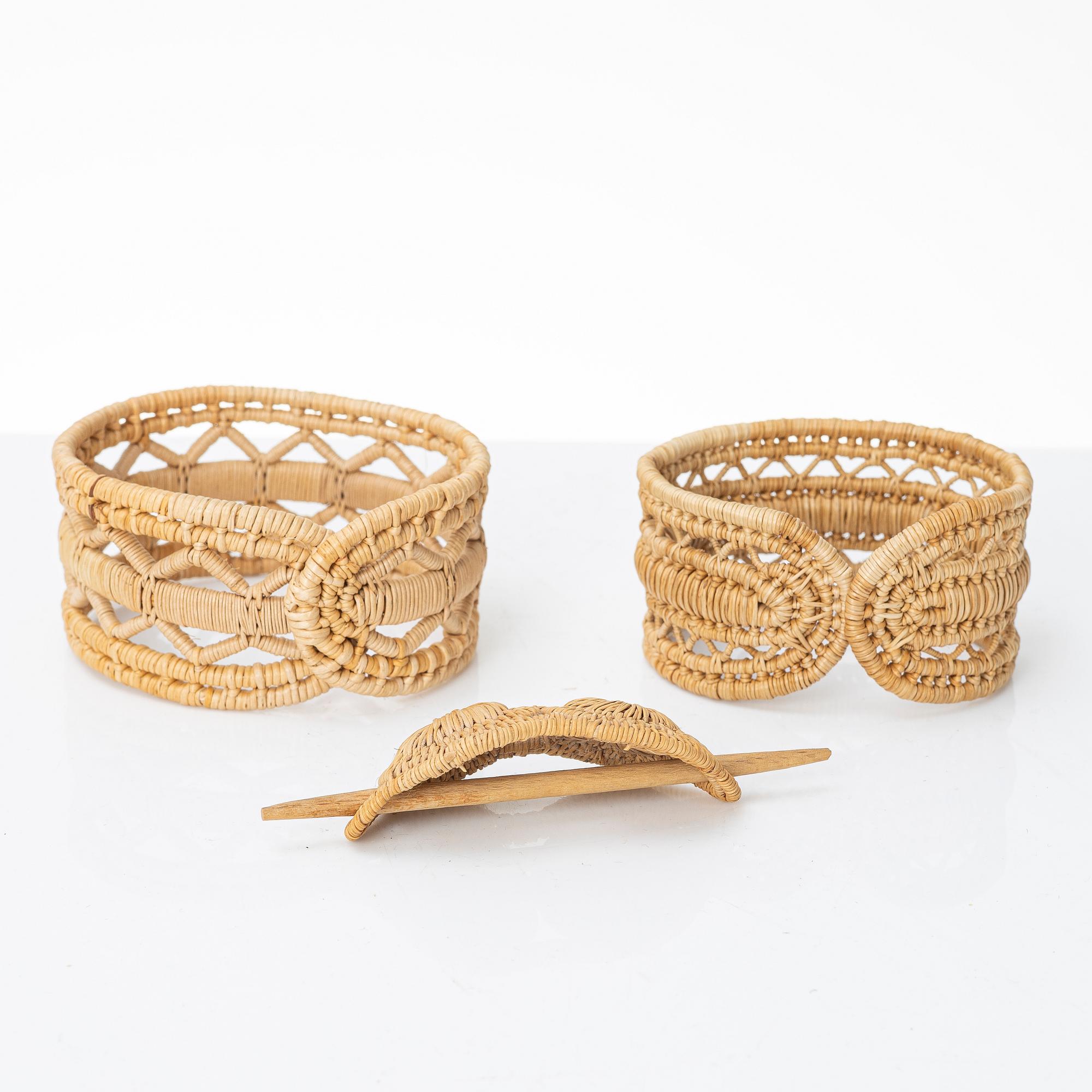 Jewellery, 9 pieces of Sámi handicraft, including work by Per Henrik Simmas.