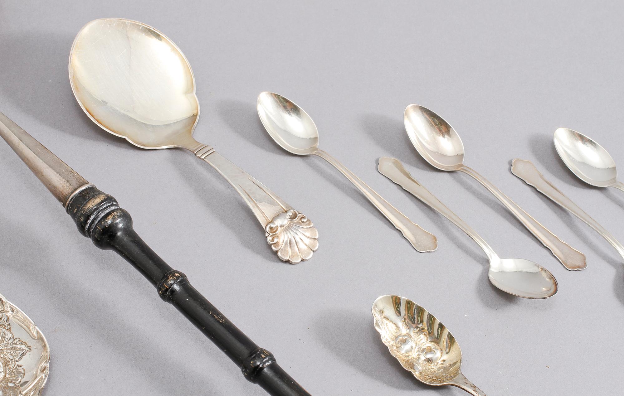 PARTI SILVER, 10 delar, Sverige, Danmark och England, 1800- och 1900-tal, vikt ca 330 gram.