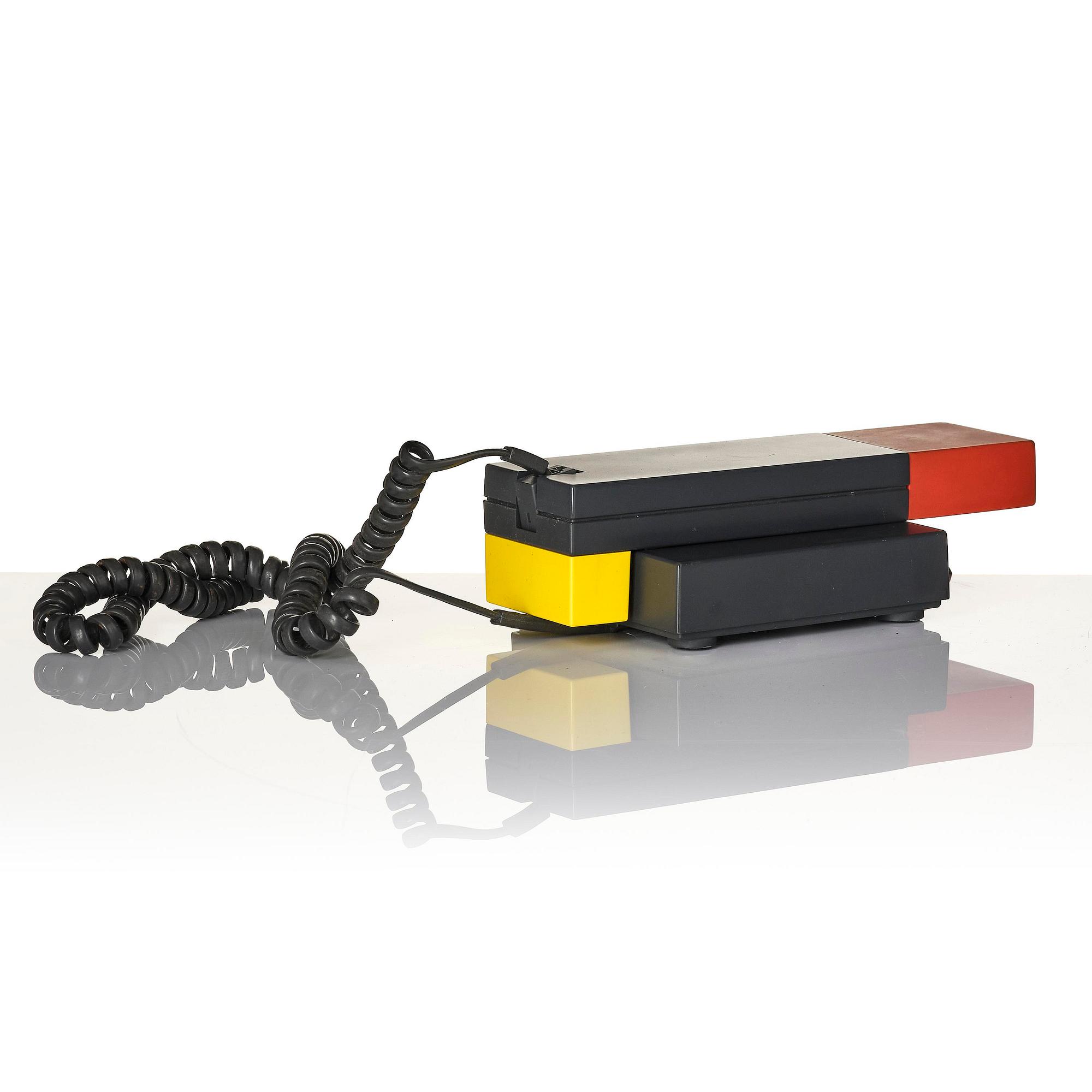 Ettore Sottsass, & David Kelley, telefon, "Enorme", Enorme Corporation, Italien, efter 1986.