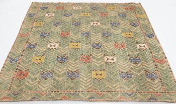 Märta Måås-Fjetterström, draperi, "Rågen", inplock på linnebotten, ca 218,5-219,5 x 160,5-162 cm, signerat AB MMF.