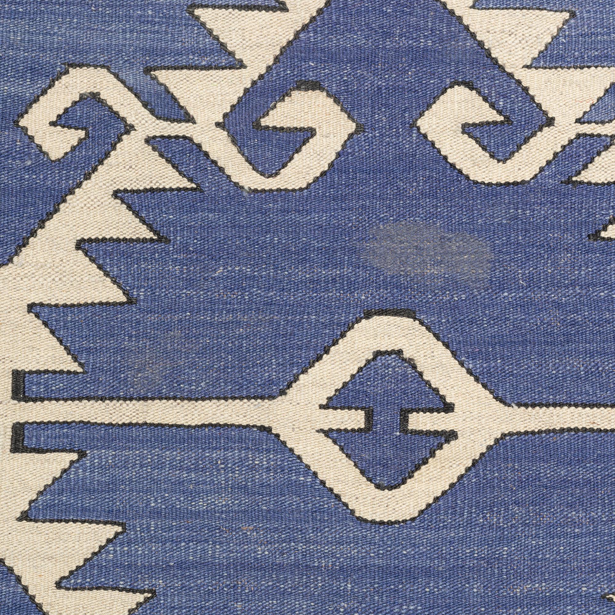 A rug, Kilim, ca 228 x 183 cm.